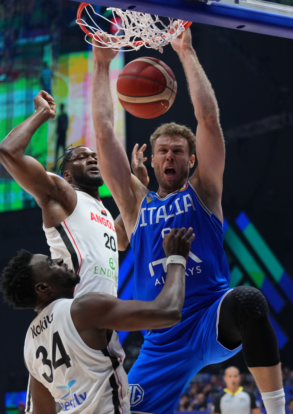 熊猫体育-安哥拉篮球运动员表现出色，为国争光