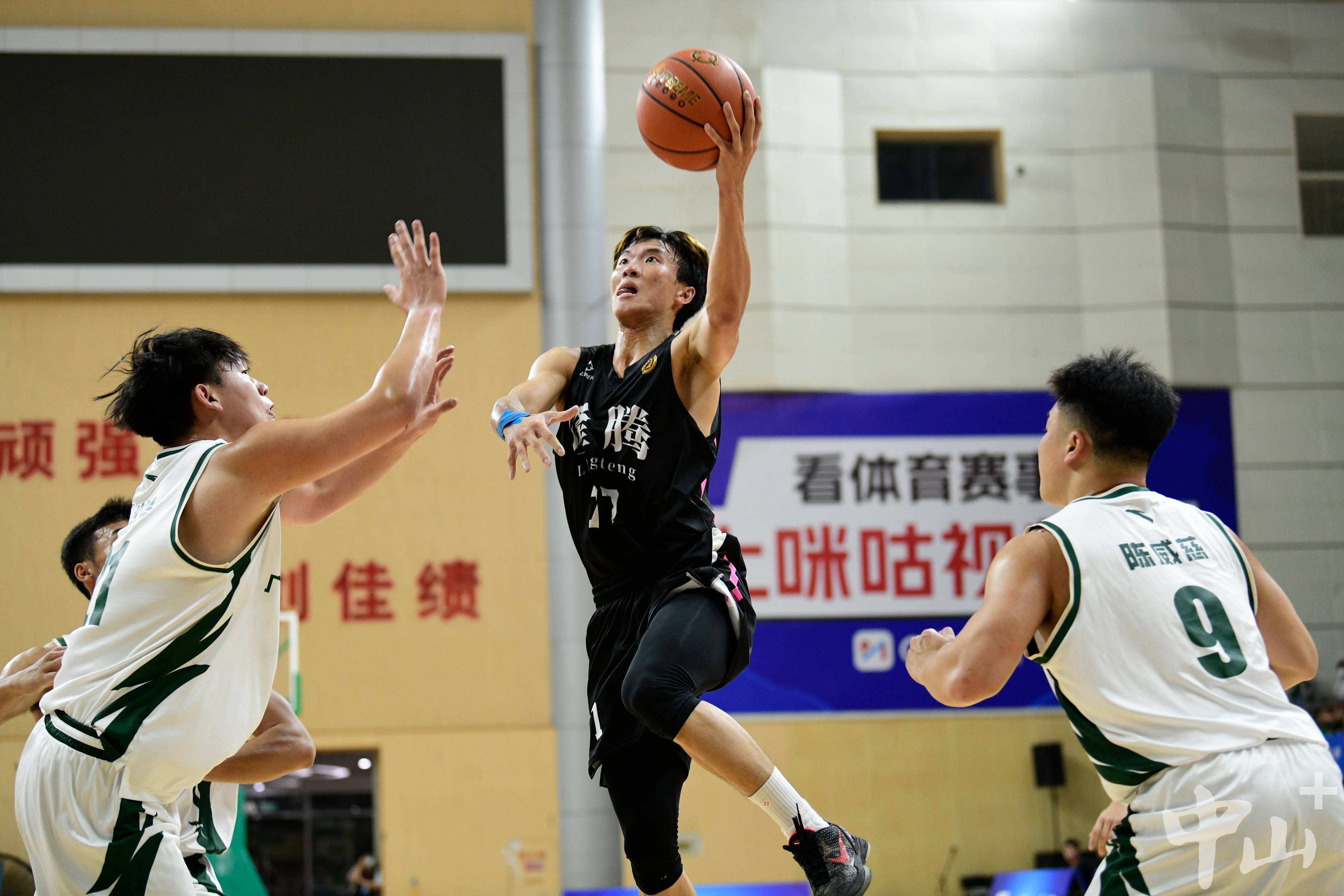 熊猫体育全站APP下载-亚洲篮球冠军赛决赛前最后动员，士气高昂