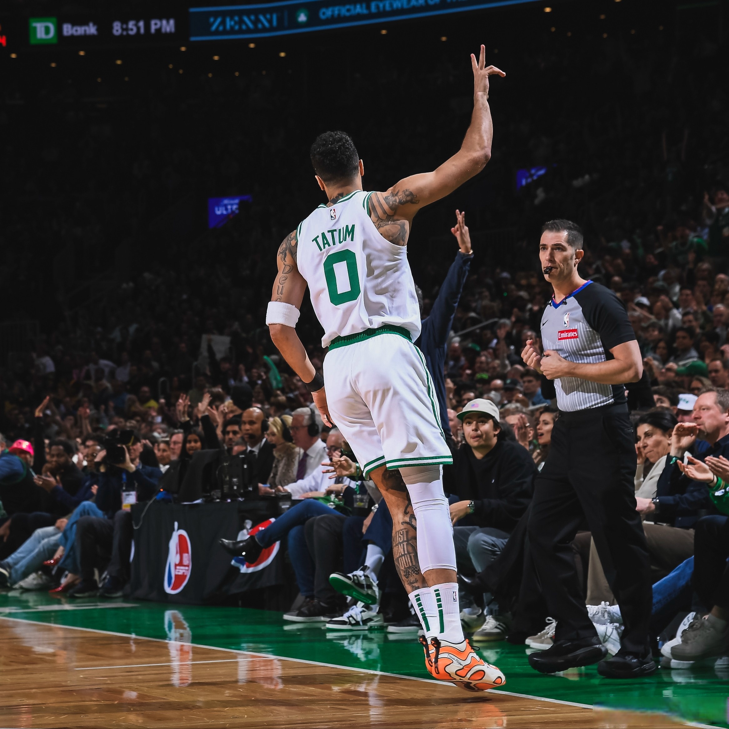 熊猫体育中国App-雷霆不敌凯尔特人，遗憾失利