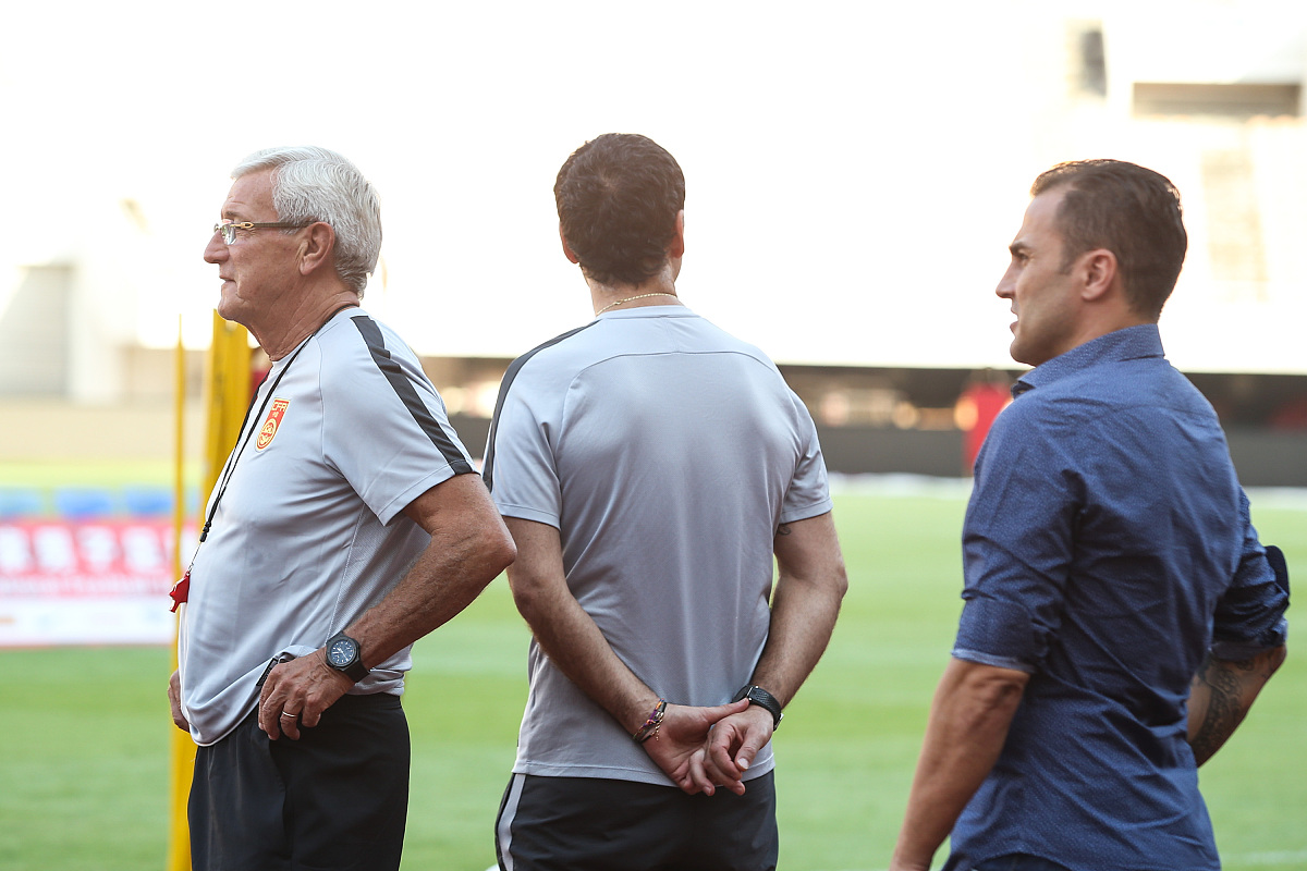 Panda Sports-球队训练备战关键比赛，教练组不断调整战术