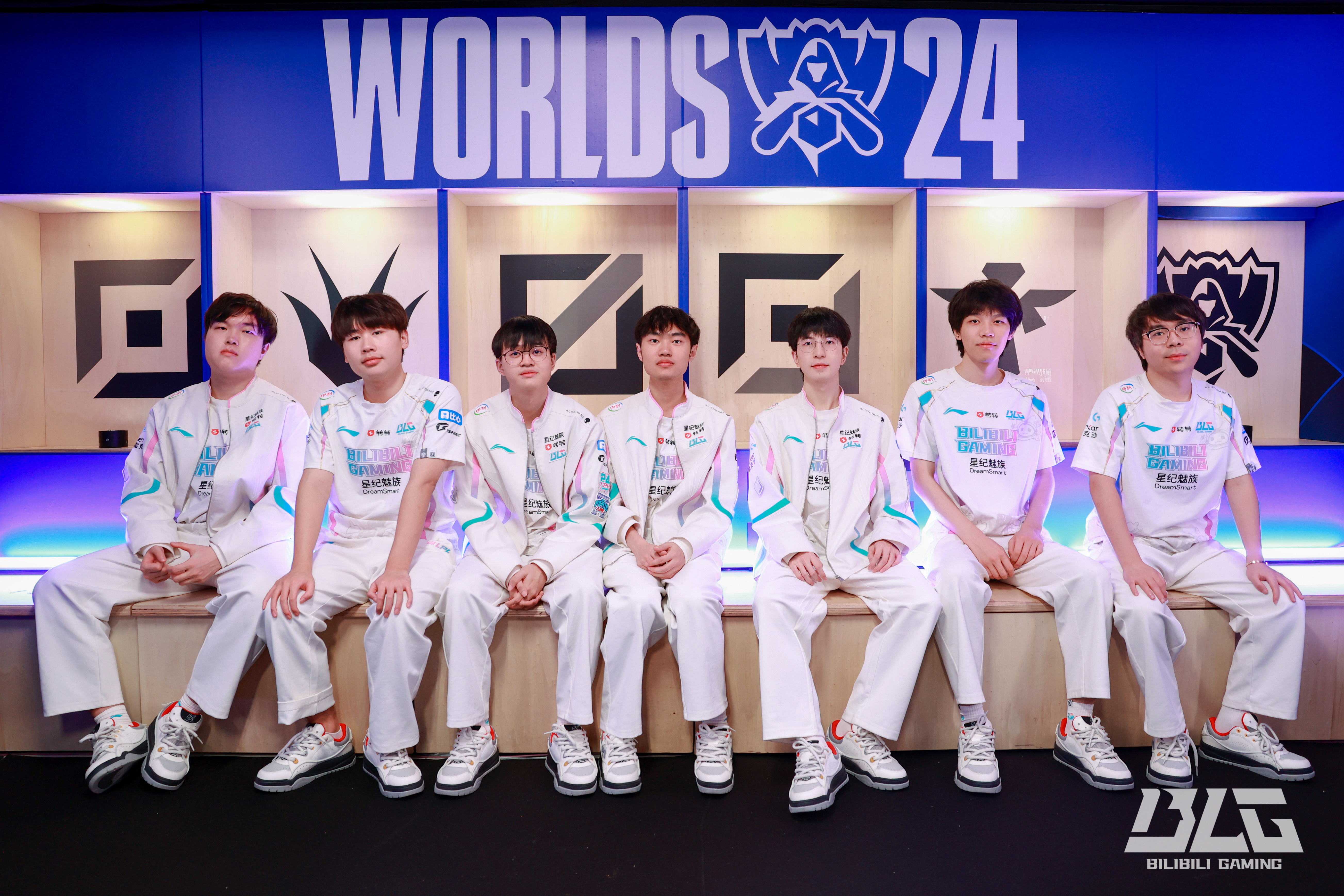 Misfits完胜PSG，Uzi制霸全场的简单介绍